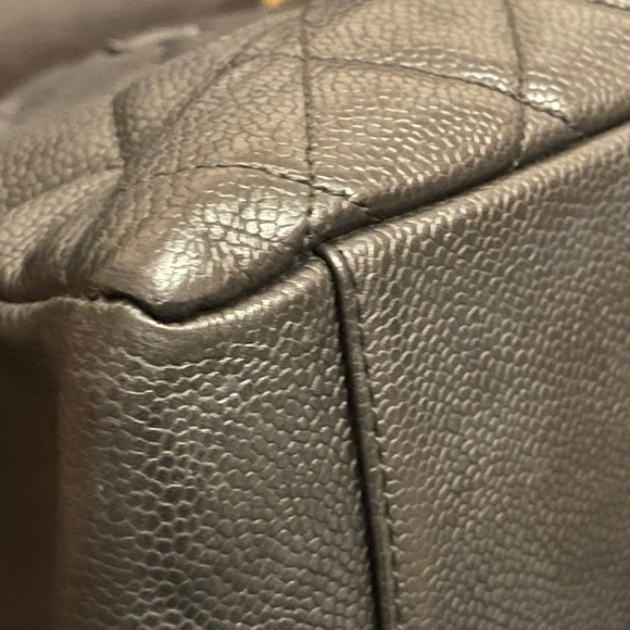 CHANEL GST BLACK CAVIAR GHW TOTE BAG - Picture 7 of 16